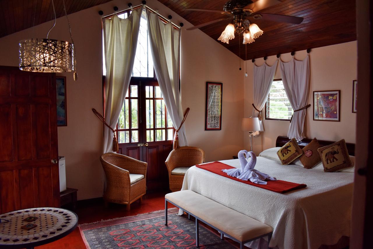 Bed and breakfast Cariari 4*