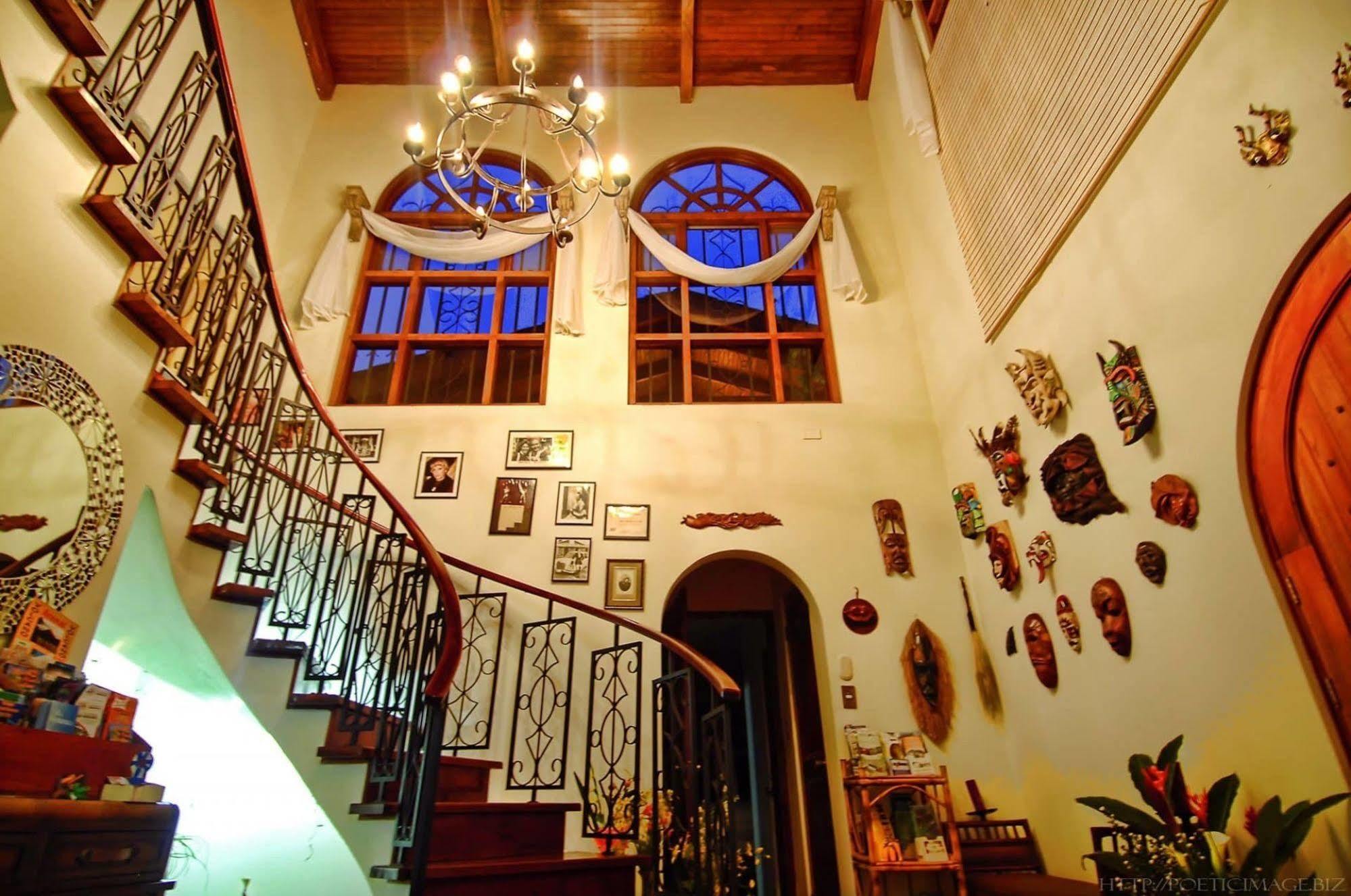 Bed & Breakfast Cariari
